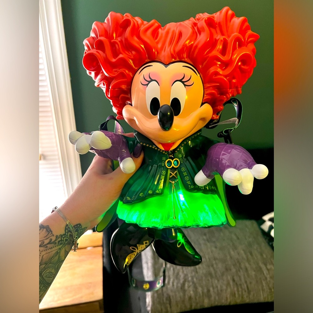 Minnie Hocus Pocus Sipper Brand New